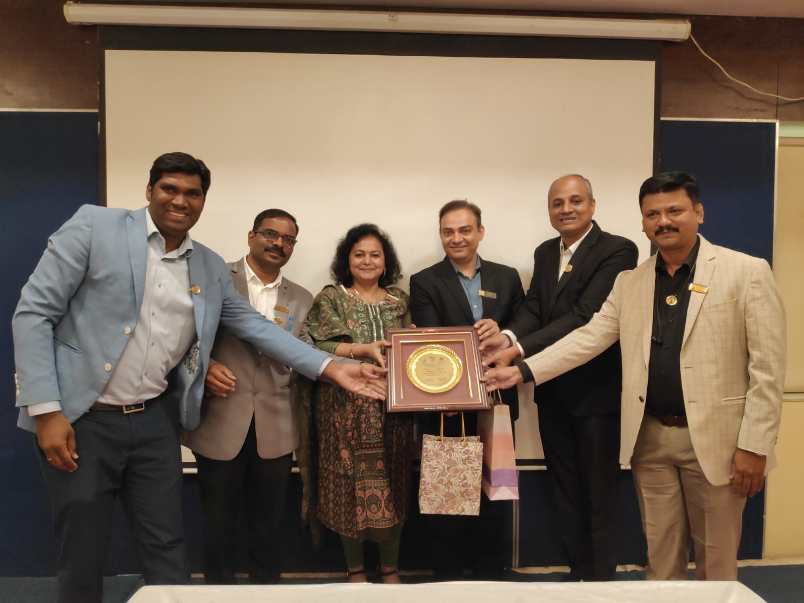 498604792_10236841657690576_2551466837476409844_n